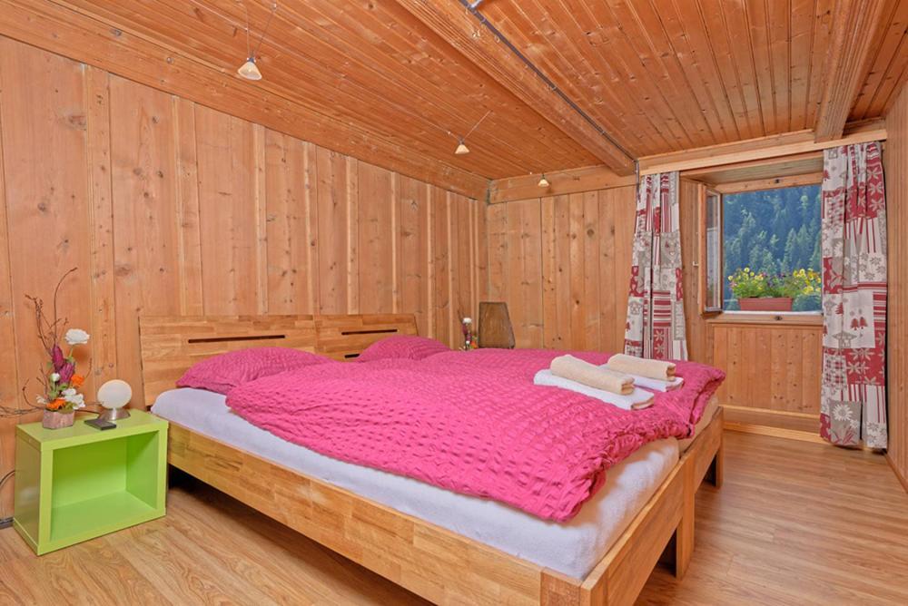 Petit Velan - Coworking & Coliving Hostel Bourg-Saint-Pierre Luaran gambar