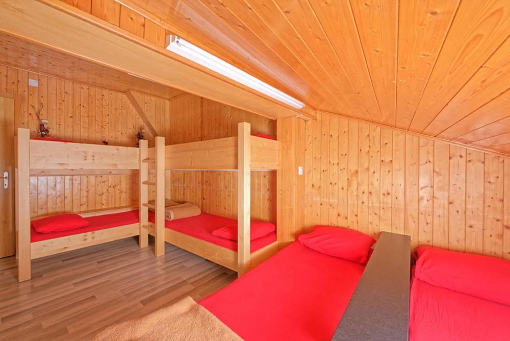 Petit Velan - Coworking & Coliving Hostel Bourg-Saint-Pierre Luaran gambar