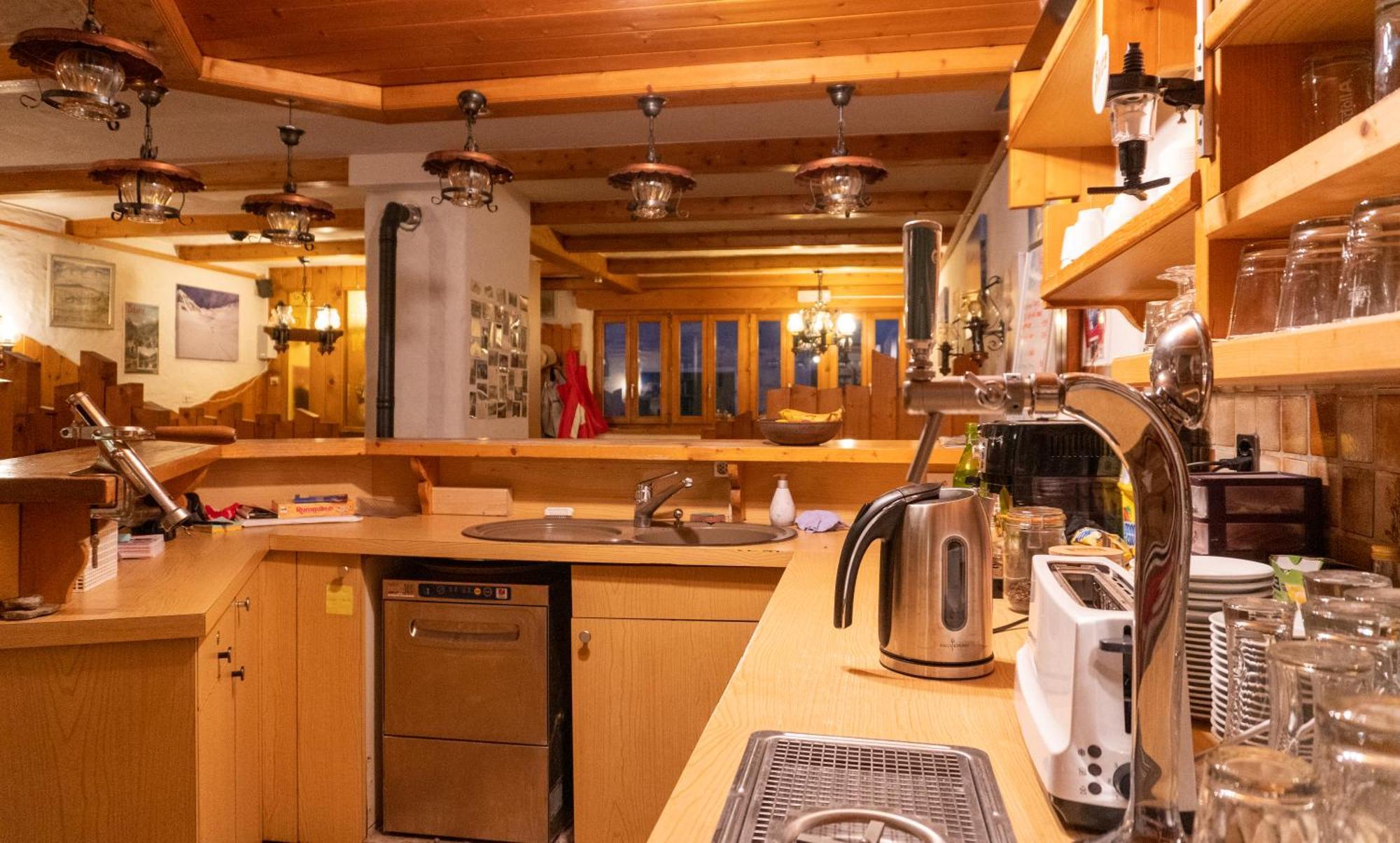 Petit Velan - Coworking & Coliving Hostel Bourg-Saint-Pierre Luaran gambar