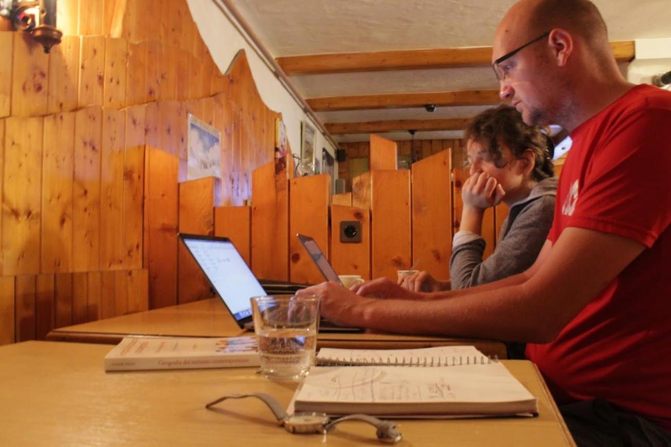 Petit Velan - Coworking & Coliving Hostel Bourg-Saint-Pierre Luaran gambar