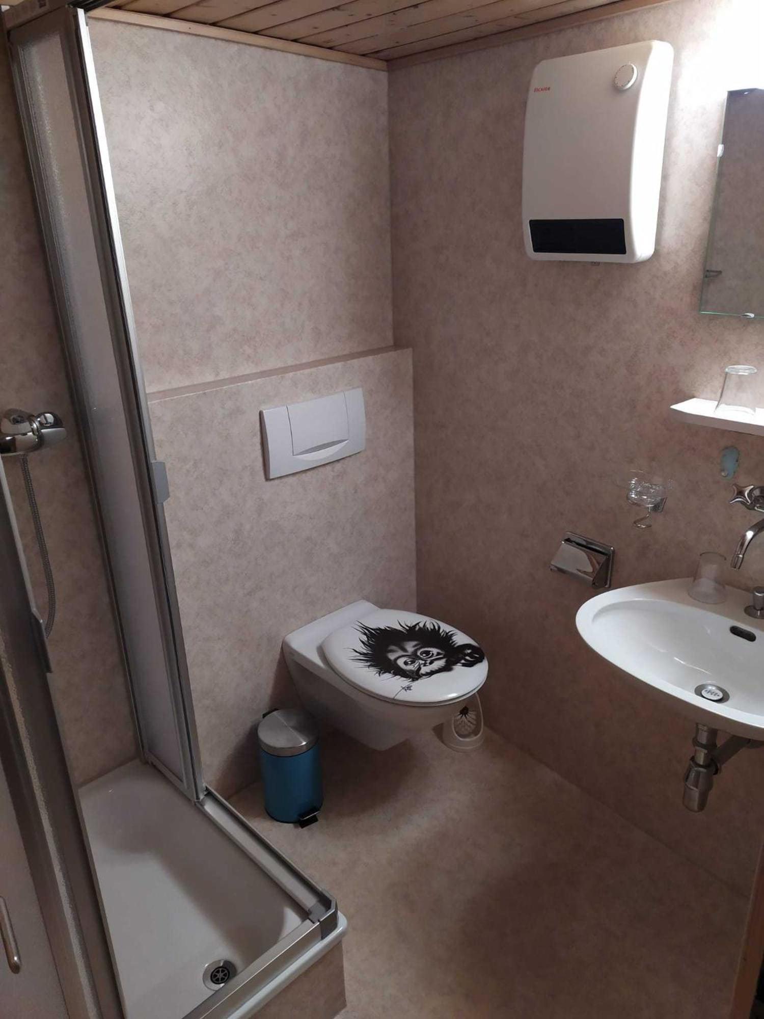 Petit Velan - Coworking & Coliving Hostel Bourg-Saint-Pierre Luaran gambar